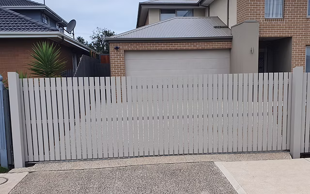 Grey aluminium slat sliding gate, Melbourne