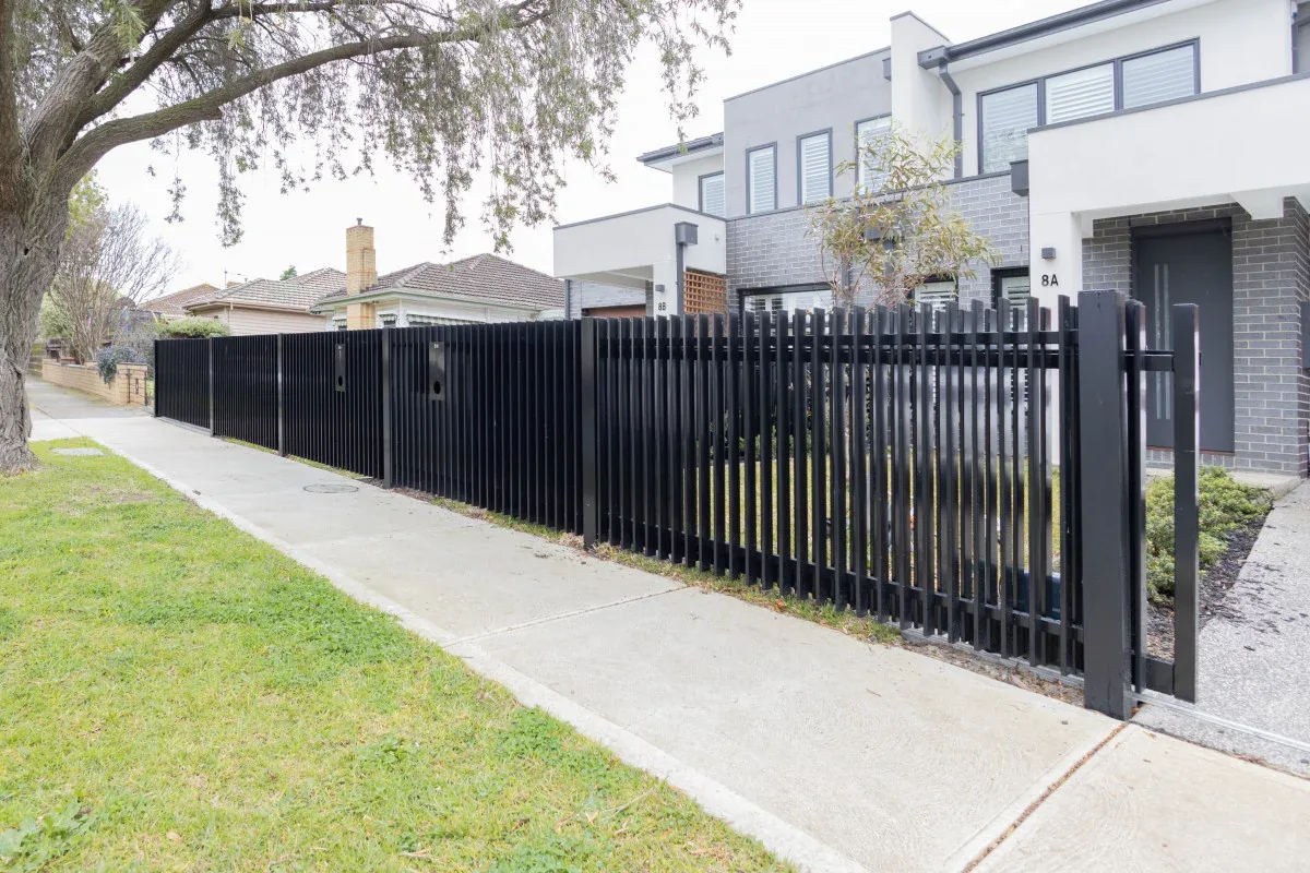 Black blade aluminium sliding gate installed in Melbourne