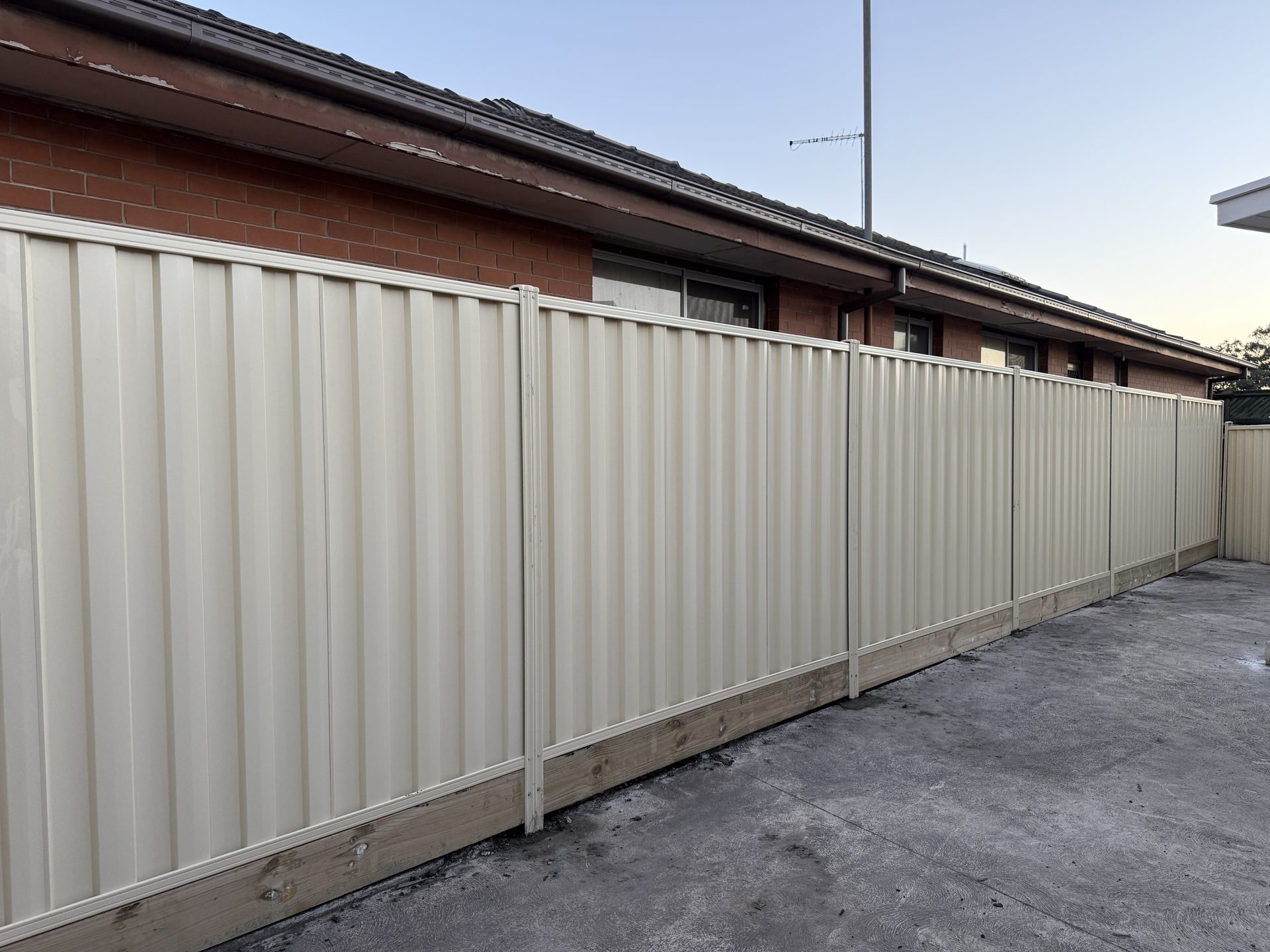 Cream Colorbond fence, Melbourne