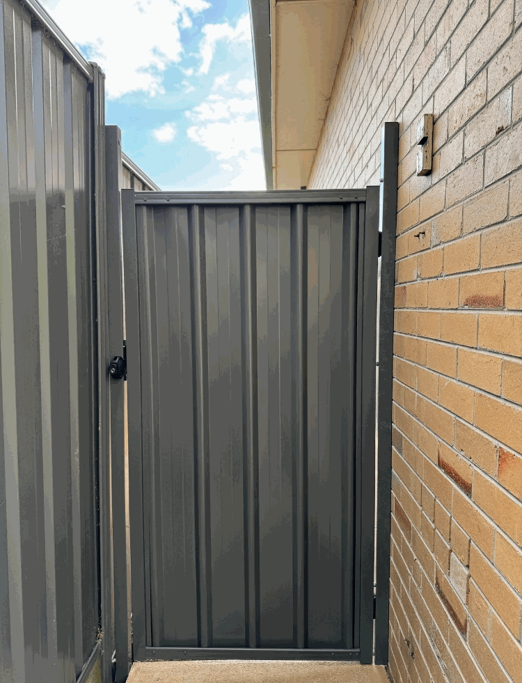 Grey Colorbond double gate, Melbourne