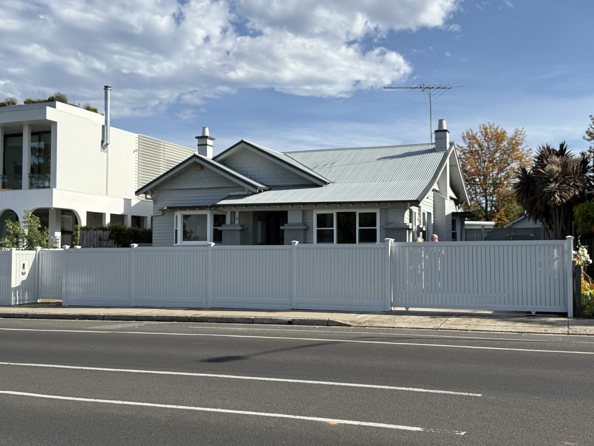 Aluminium gate — Geelong